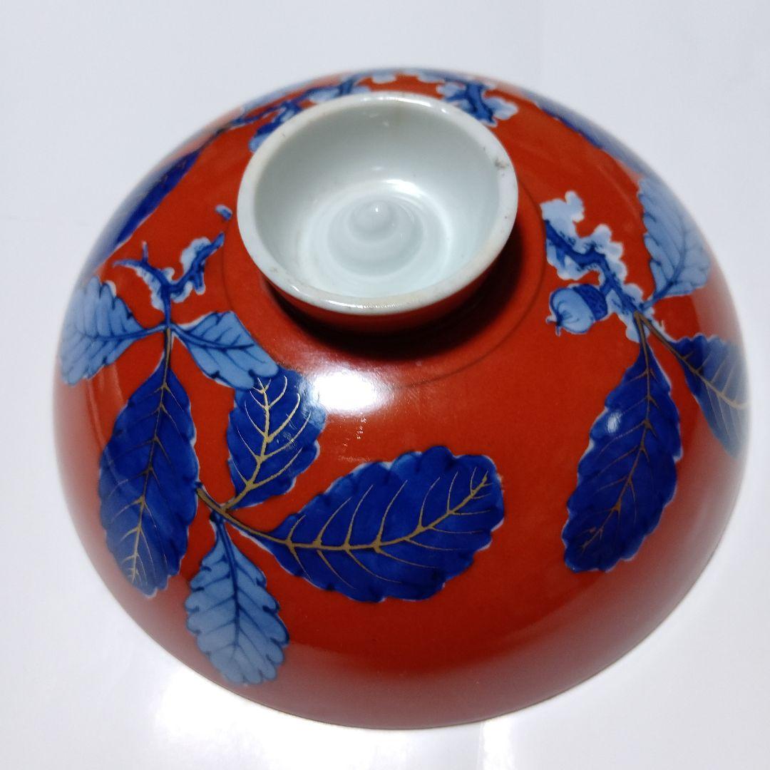 青い葉の模様の白い鉢直径16.5cm アンティ―ク