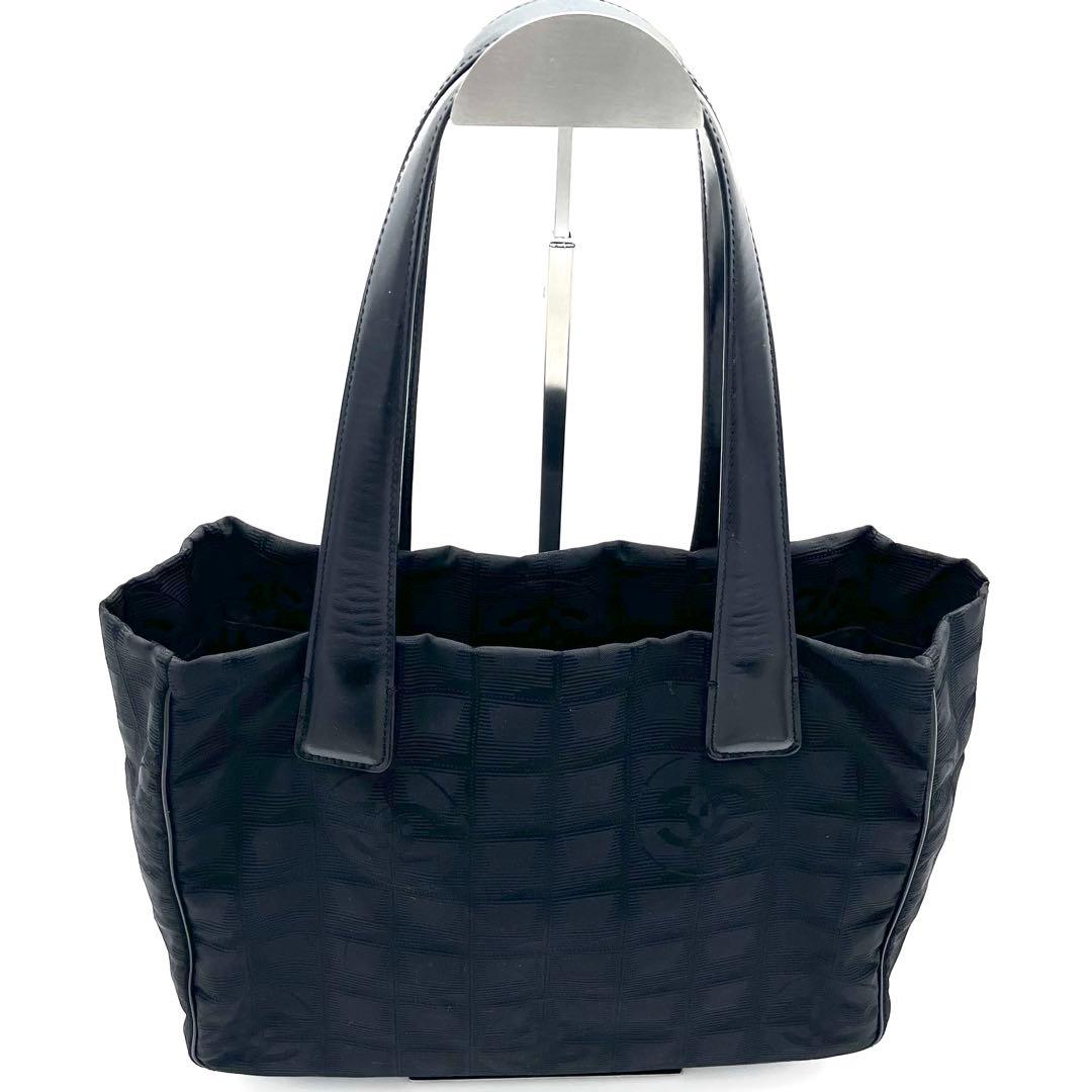 CHANELシャネル ニュートラベルラインPMトートバッグ ブラック 8番台 黒