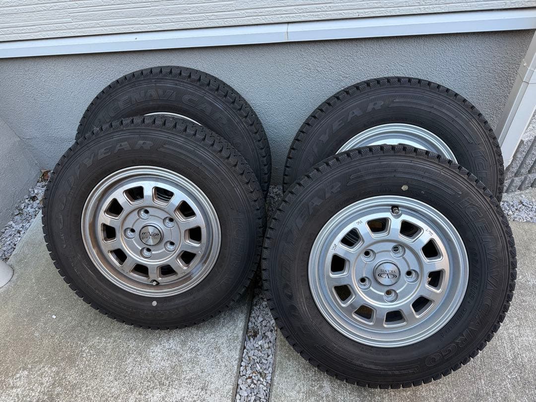 165/80R13 94/93 LT スタッドレス 4本　24年43週製造