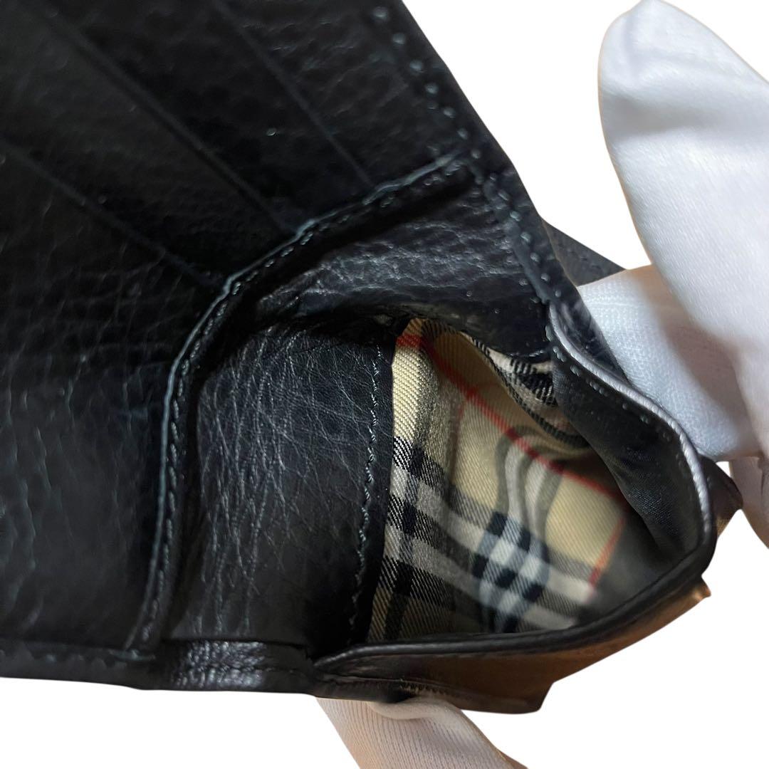 未使用✨バーバリー　ロゴ型押し　財布　二つ折り　ブラック　本革　ノバチェック