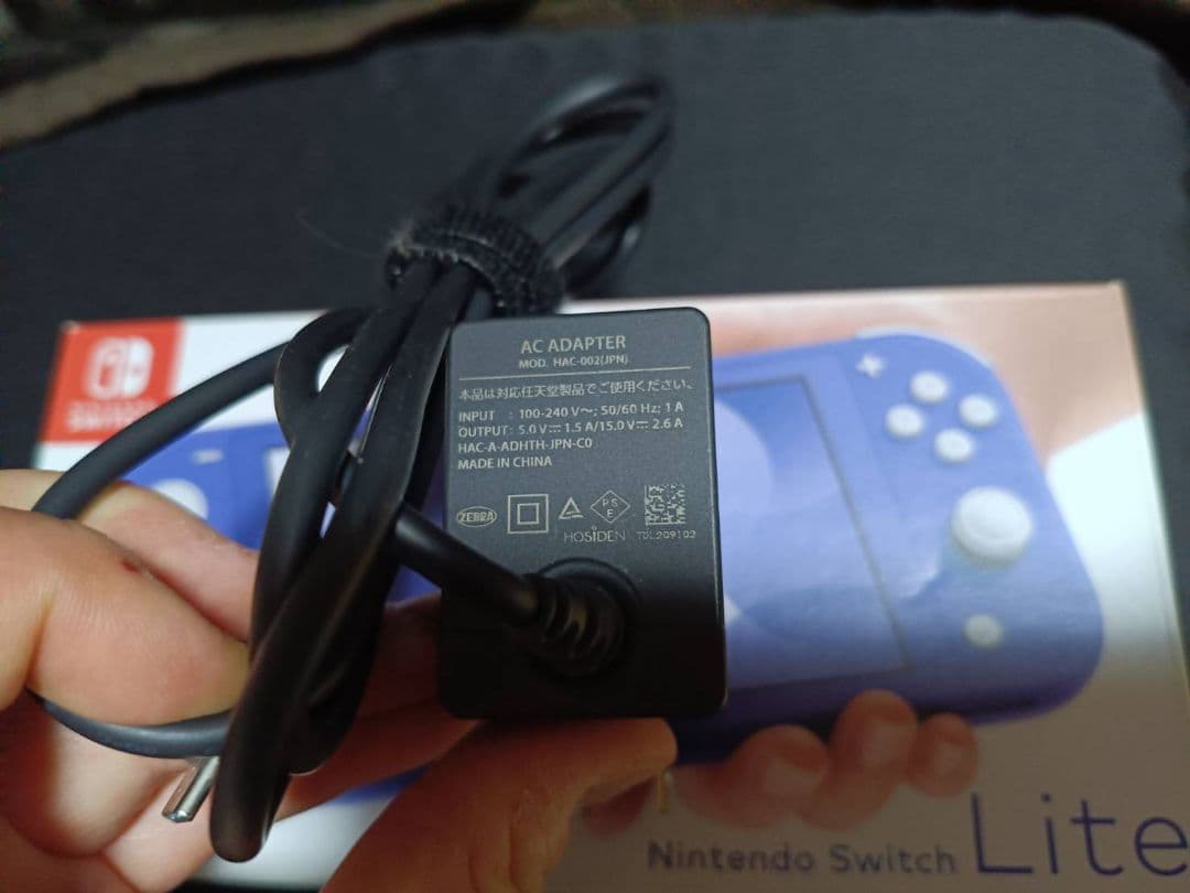 ニンテンドースイッチライト ブルー 中古美品