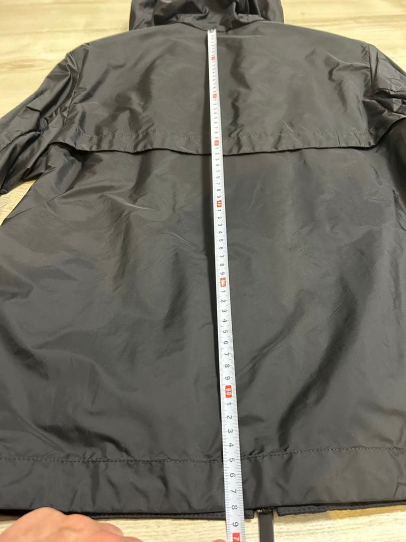 モンクレールナイロンパーカー新品未使用品
