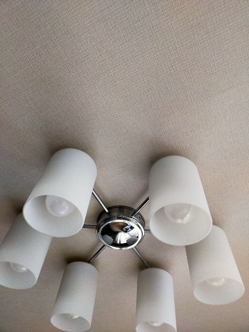 シャンデリア 3枚目と4枚目(２点セット売り)