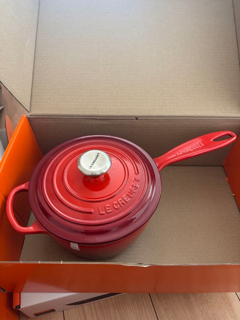 【新品】LE CREUSET 鋳鉄片手鍋 18cm チェリー