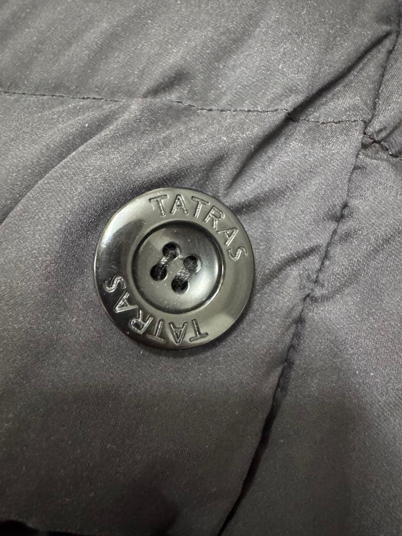 TATRAS 黑ダウンジャケット ベルト付き