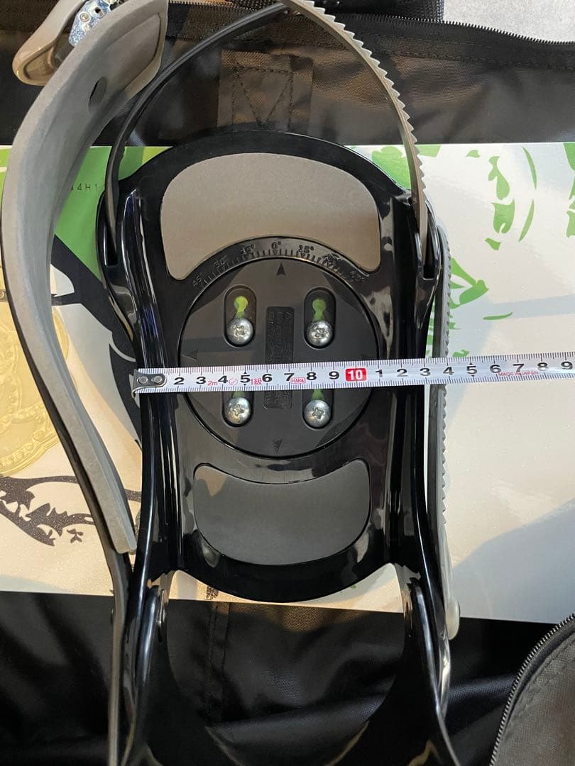 【中古】IGNIO Milwei 144スノーボード、ビンディング、カバー付き