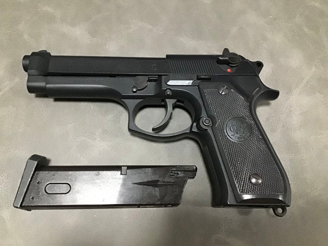 ウエスタンアームズ ベレッタM92F ハードケース付き