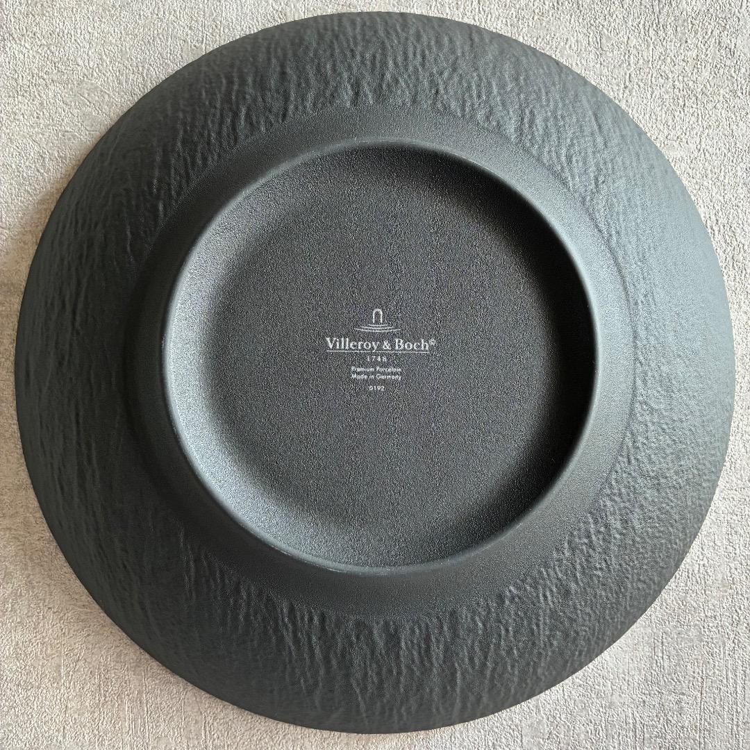 Villeroy&Boch マニファクチャーロックブラック ディープ24cm2枚