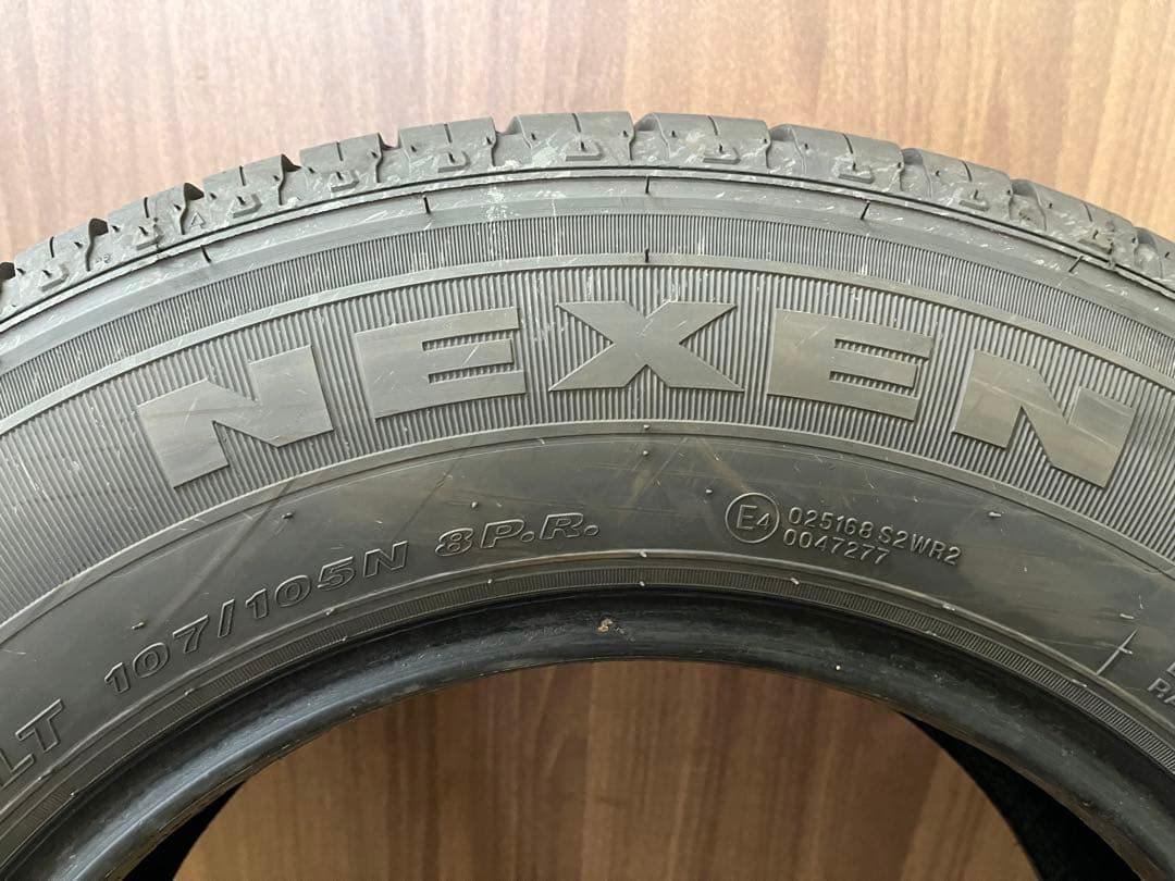 2025年製 ネクセン 中古夏タイヤ 195/80R15 LT 2本セット