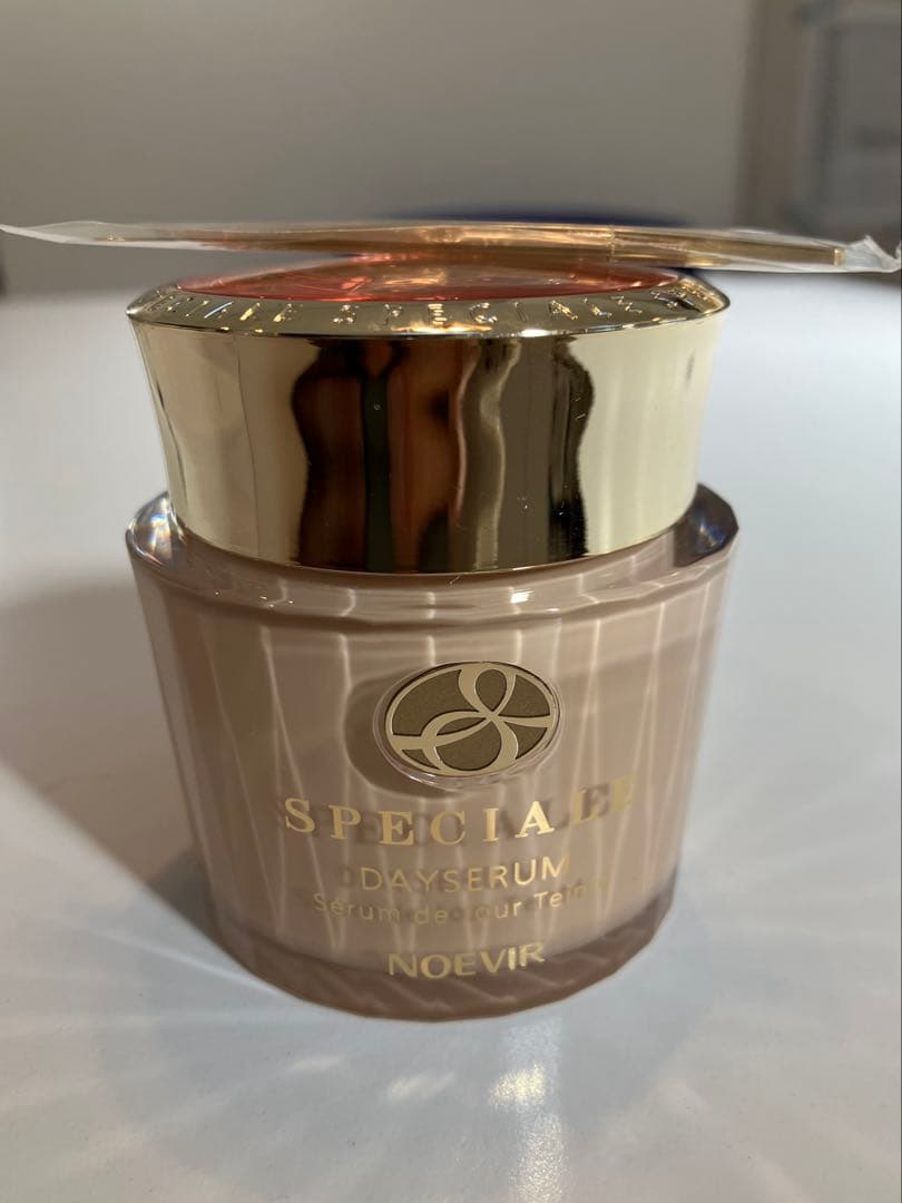 NOEVIR スペチアーレ 薬用デイセラム 35g SPF20・PA++