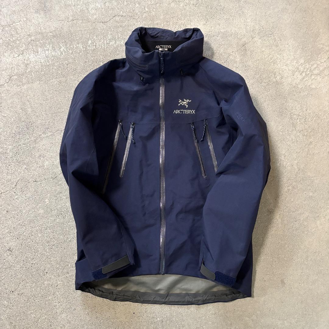 と*ろ様 ＊激レア＊ arc'teryx Theta SV Abyss Blue