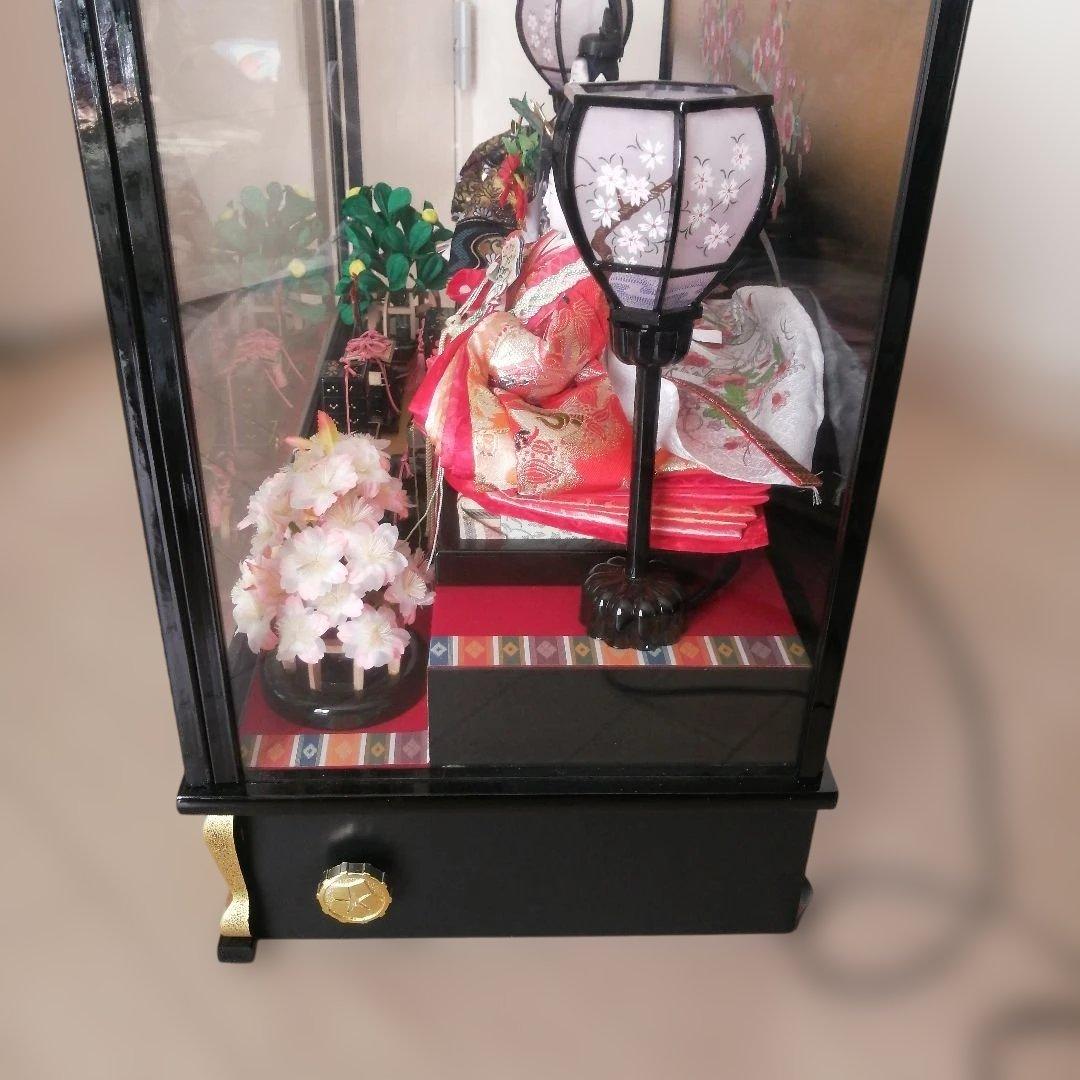 雛人形　桜模様　ケース入り　横67 縦30 高さ48　置場所選びません！　美品