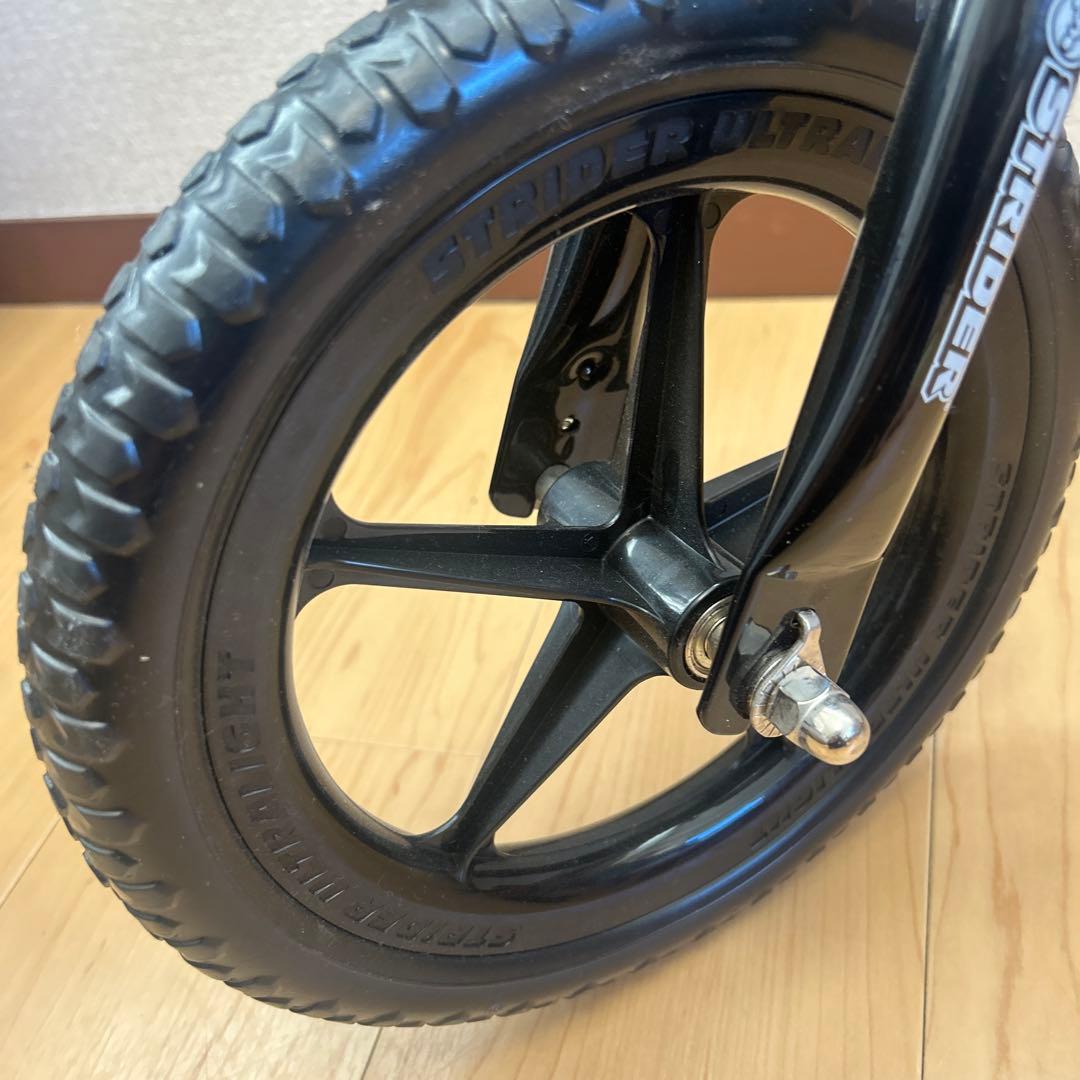 【美品】ストライダー スポーツモデル 12インチ　日本正規品　レッド