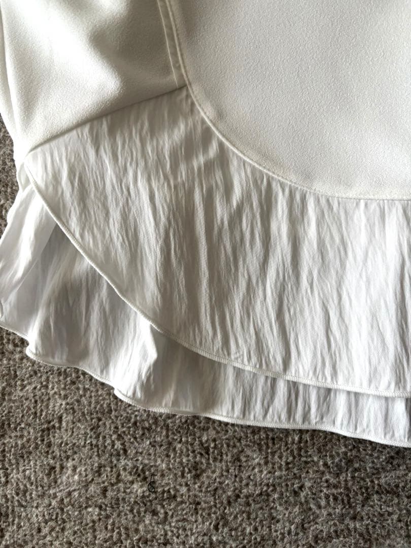 ビアズリー⭐︎新品半袖 トップス