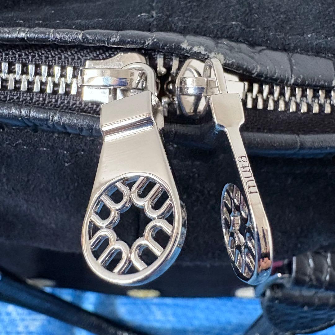 レア⬛︎ハローキティ⬛︎muta⬛︎ボストンバッグ⬛︎コラボ⬛︎レザー⬛︎クロコ型押し