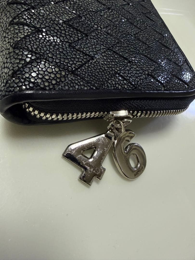 muta ムータ ラウンドファスナー 長財布 エイ革 スティングレイ