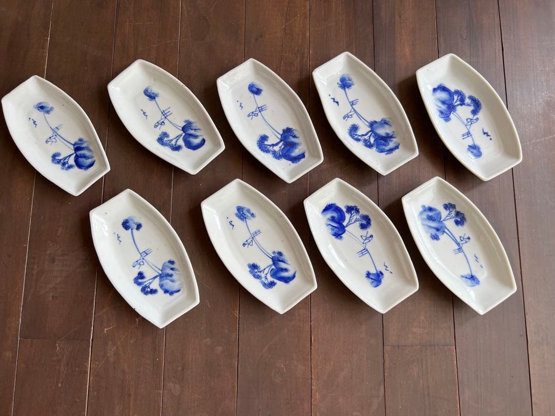 青い花柄舟形皿9枚セット 平佐焼