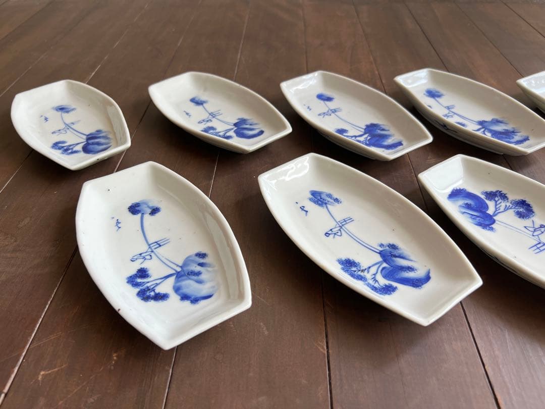 青い花柄舟形皿9枚セット 平佐焼