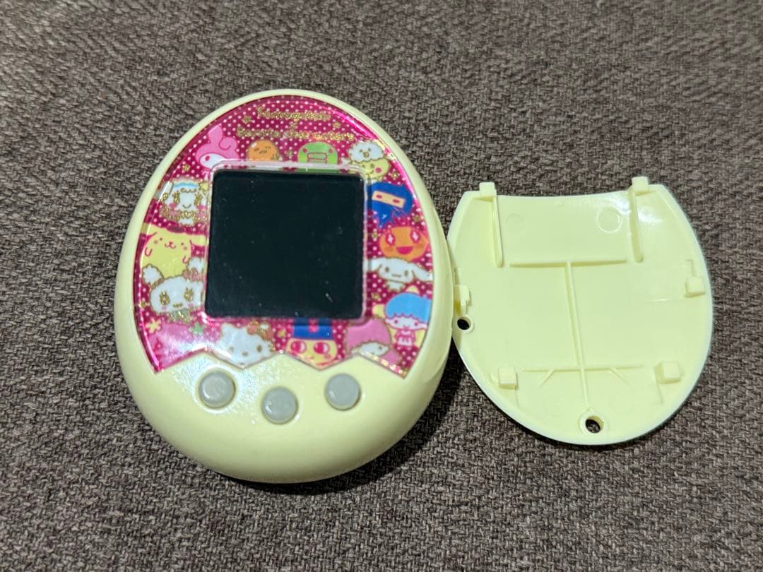 Tamagotchi m!xサンリオキャラクターズ　たまごっち　⚠️ジャンク品
