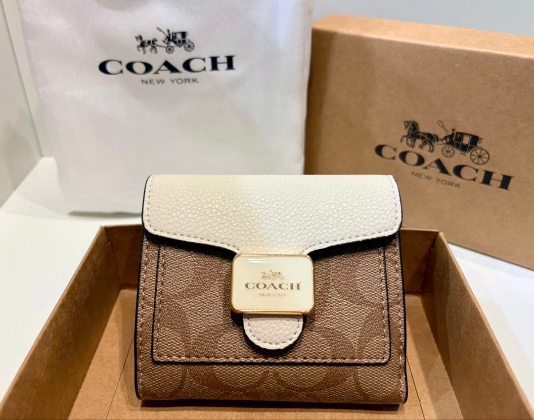 COACH コーチ　二つ折り財布 ブラウン/ホワイト