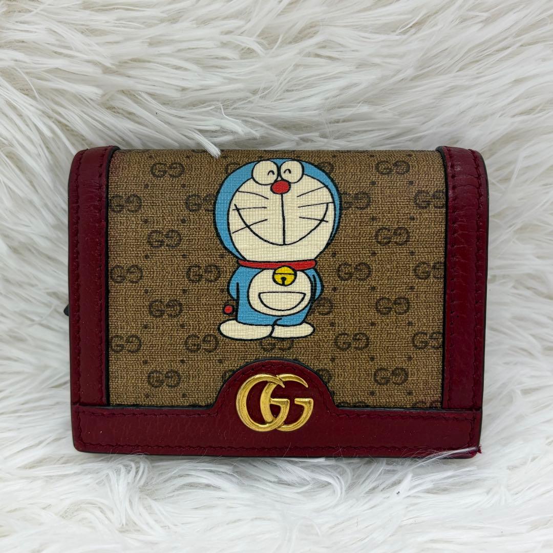 美品✨️グッチ ドラえもん 二つ折り財布 レザー GG レッド コラボ