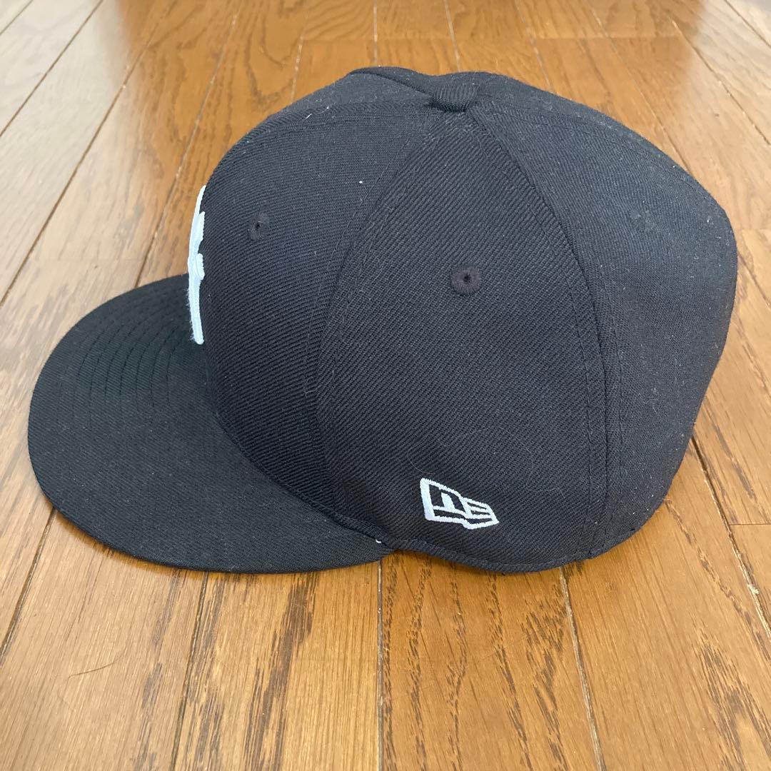 MLBホームラン実使用バット 及び，ヤンキーススタントン選手実使用キャップ