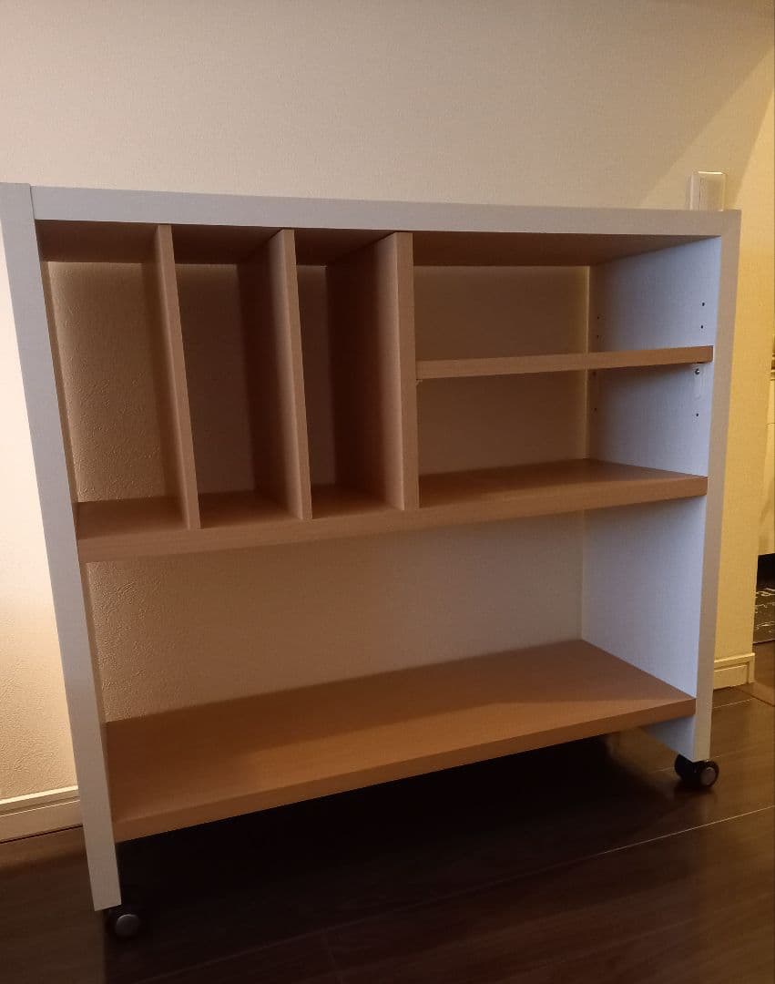 キャスター付きカウンターシェルフ