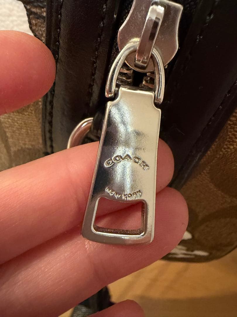 COACH-SNOOPYシグネチャーショルダー付き