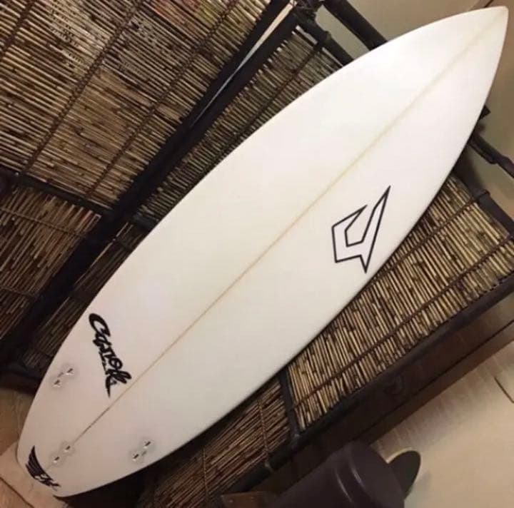 送込み応相・付属あり【ジャスティス】サーフボード／ショートボード