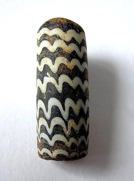 ★C0401★古代 (17) ガラスビーズ とんぼ玉 難あり イスラム 大粒管