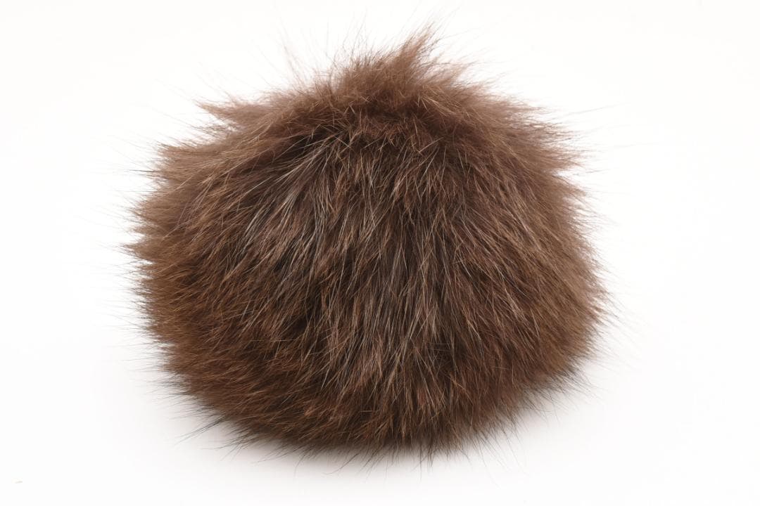 FENDI フェンディ ポンポンチャーム フォックスファー