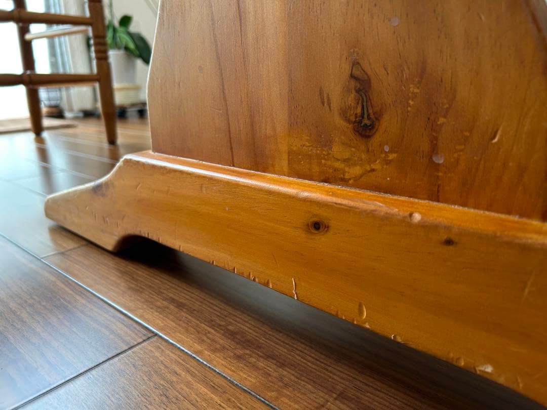 アントステラ・木製ダイニングテーブル ・4〜6人用　パイン材・カントリー