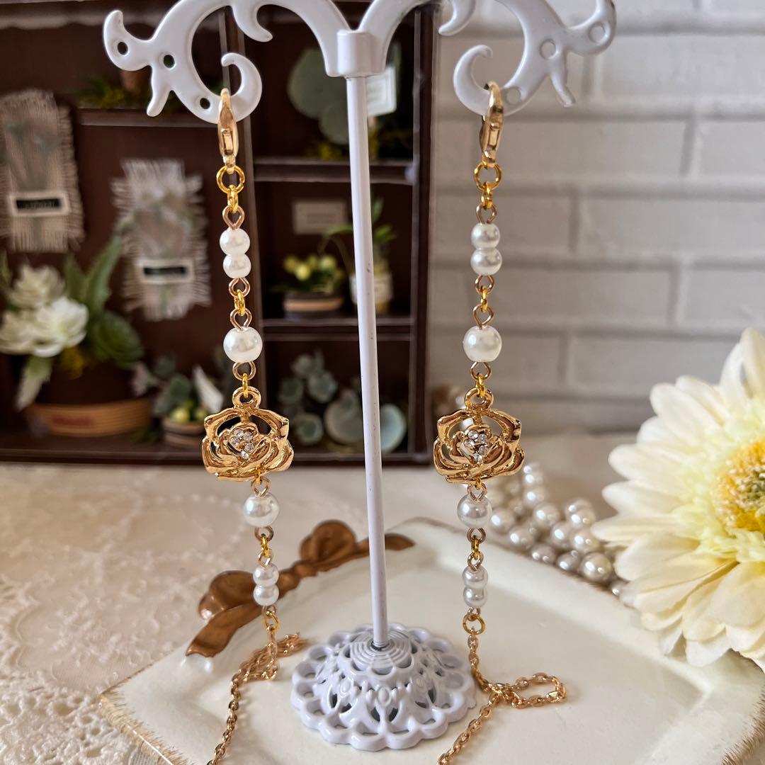 ♪❤️再販　 薔薇　ビジュー　パール　メガネチェーン　マスクチェーン