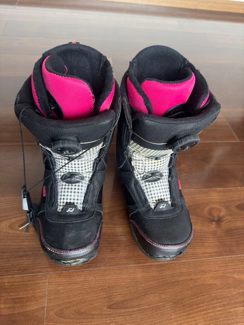 u*i様 RIDE レディース スノーボード3点セット 初心者向け