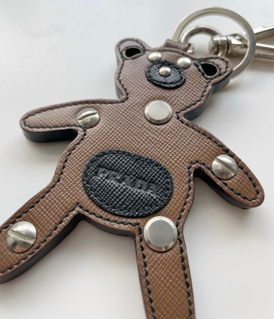 プラダ　クマ型　キーホルダー キーリング　シルバー金