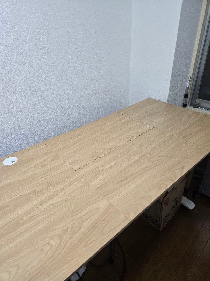 【直接引き取り限定@東京都江東区】Alebert 電動昇降デスク 140cm