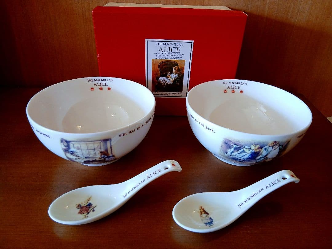 未使用　マクミラン　アリスデザイン　ペア　ラーメン丼　2客セット　レンゲ　磁器