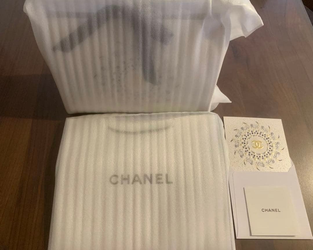 シャネル　ホリデー限定セット2025リップ アンド ネイルケアセット