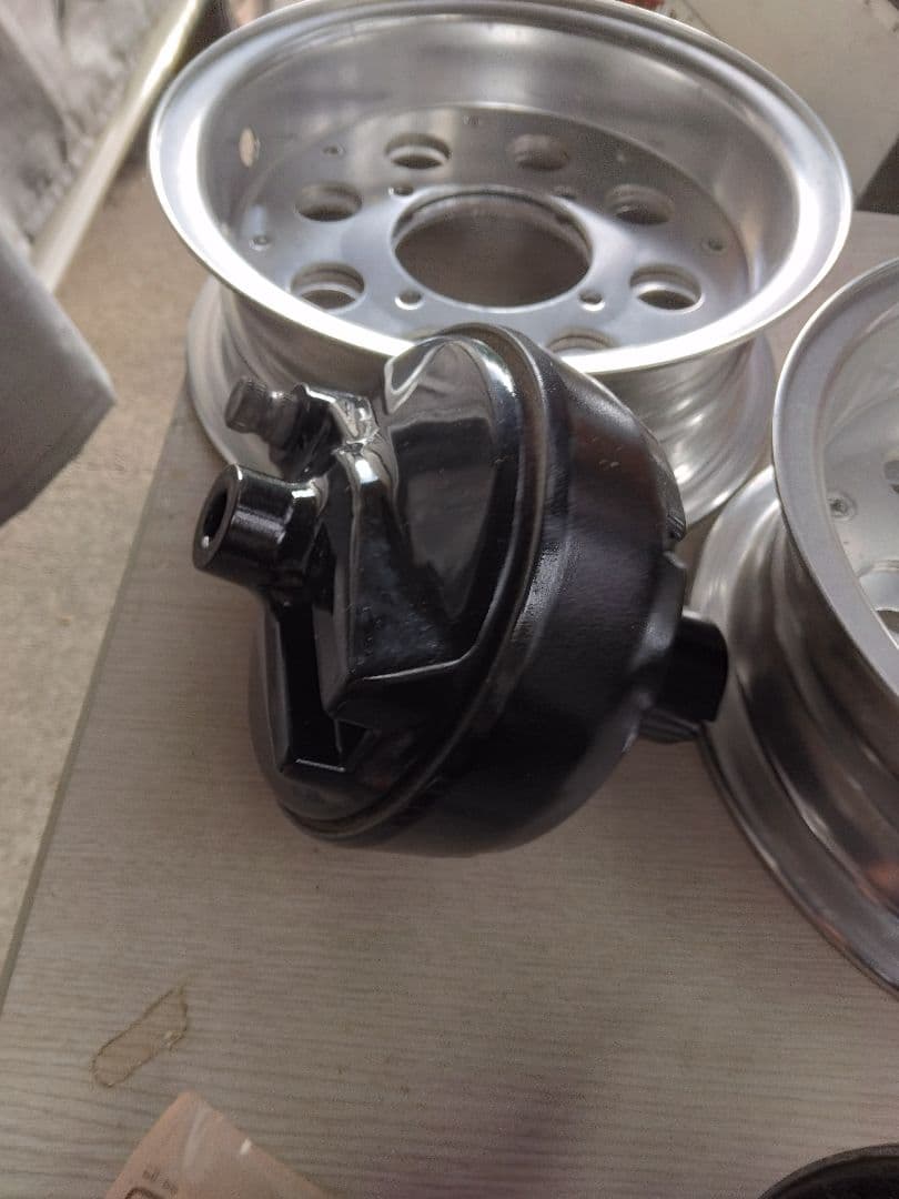 モンキー4l Z50z ？　アルミホイールと前後ハブ