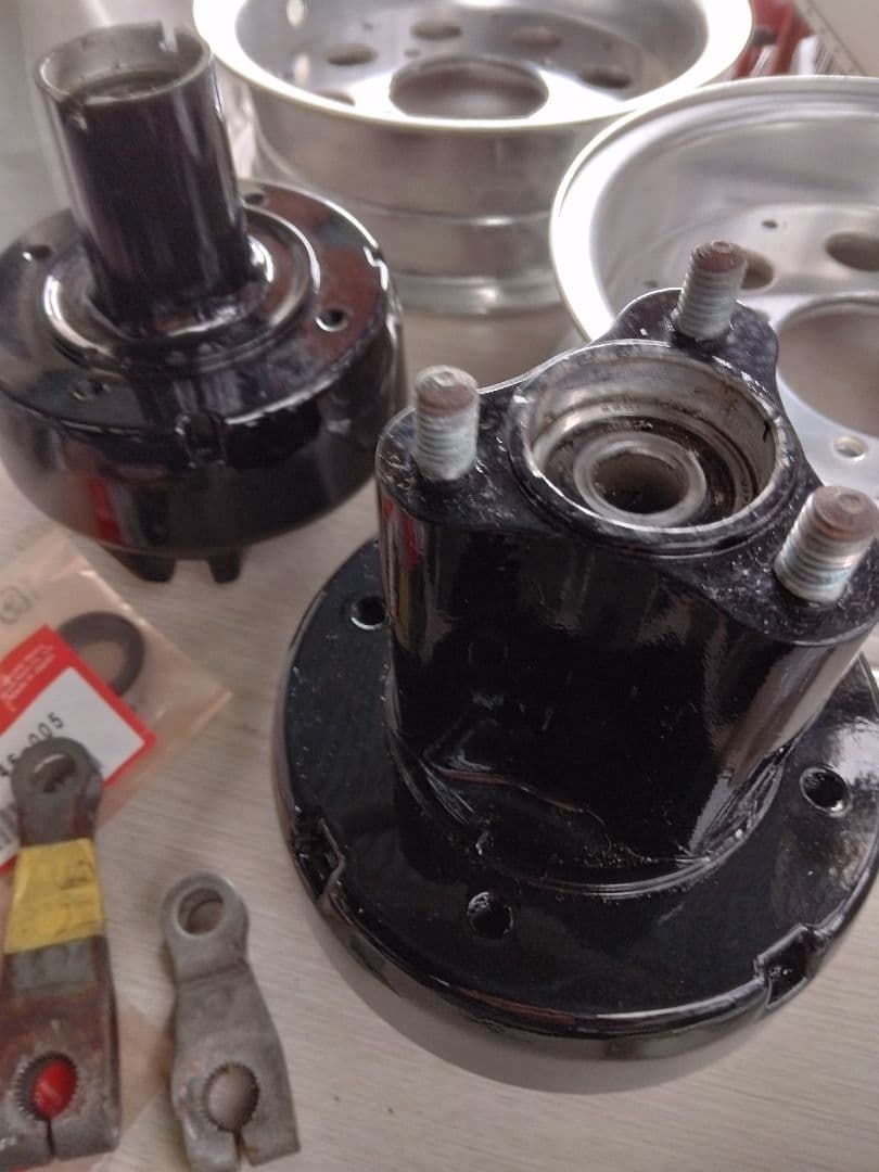 モンキー4l Z50z ？　アルミホイールと前後ハブ