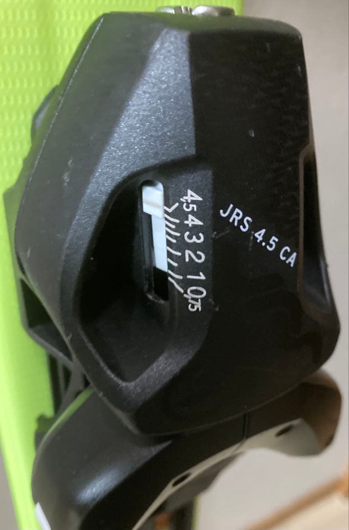 ジュニアスキー板137センチ