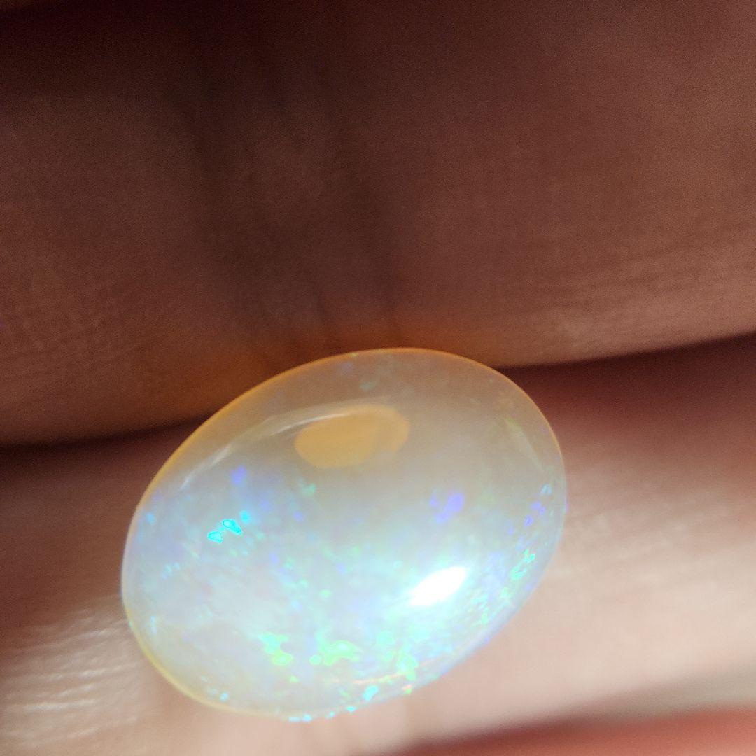 天然 エッグインオパール 3.920ct