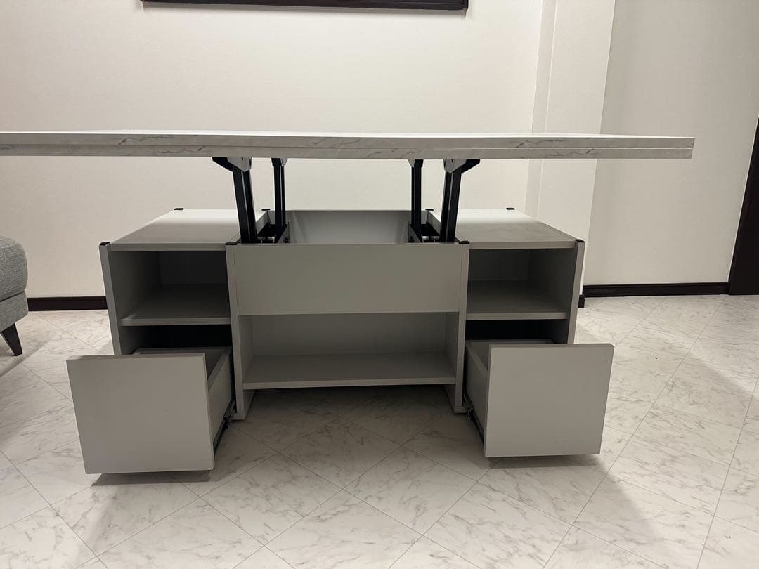 【大容量収納付き 昇降式センターテーブル】