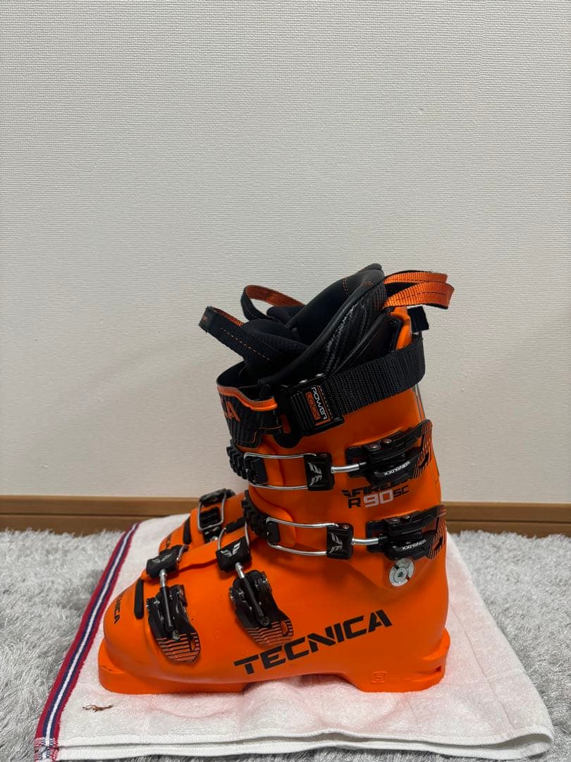 TECNICA R90 オレンジ スキーブーツ