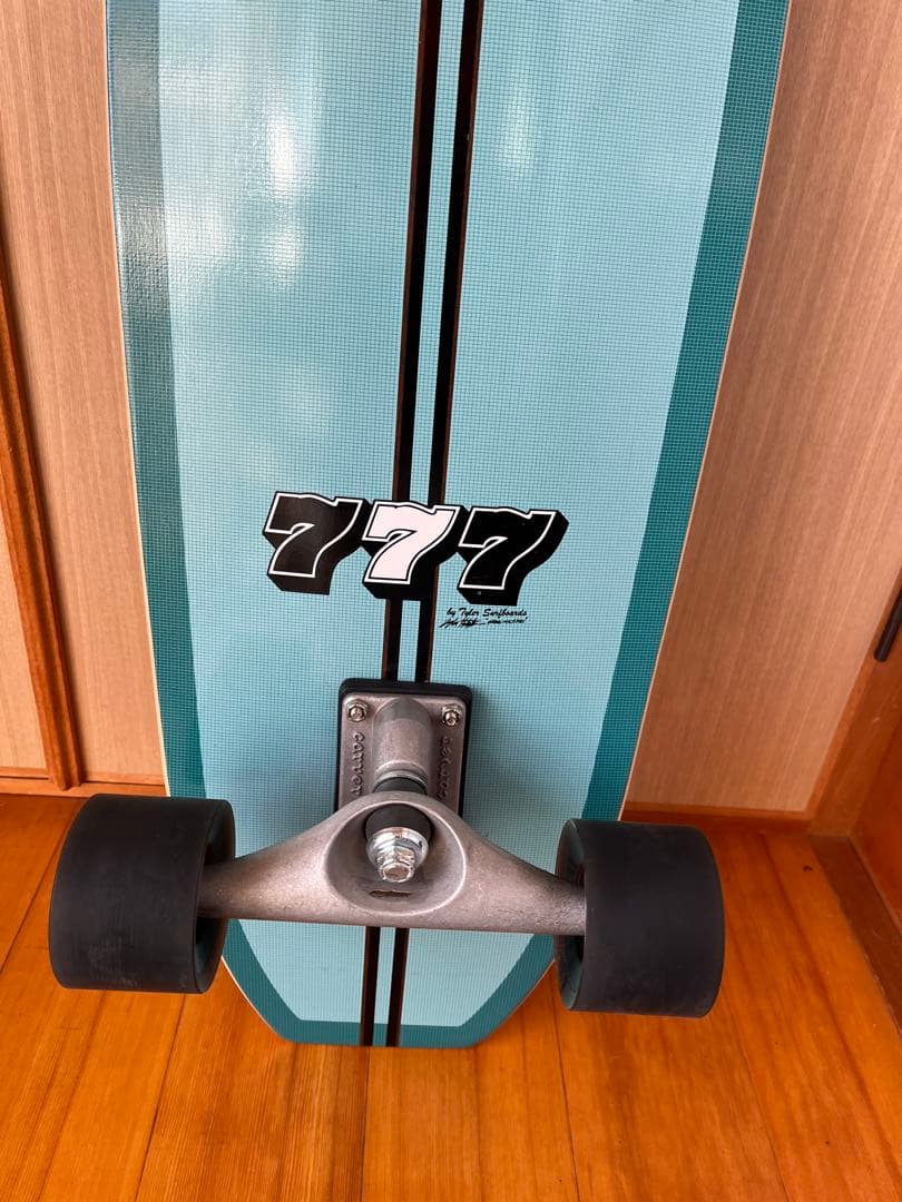 カーバースケートボードTYLER 777Surfskate 36.5