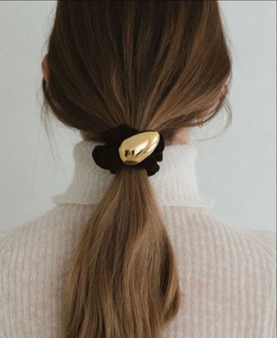 ETICIA レチシア エッグ ベルベット シュシュ ブラウン