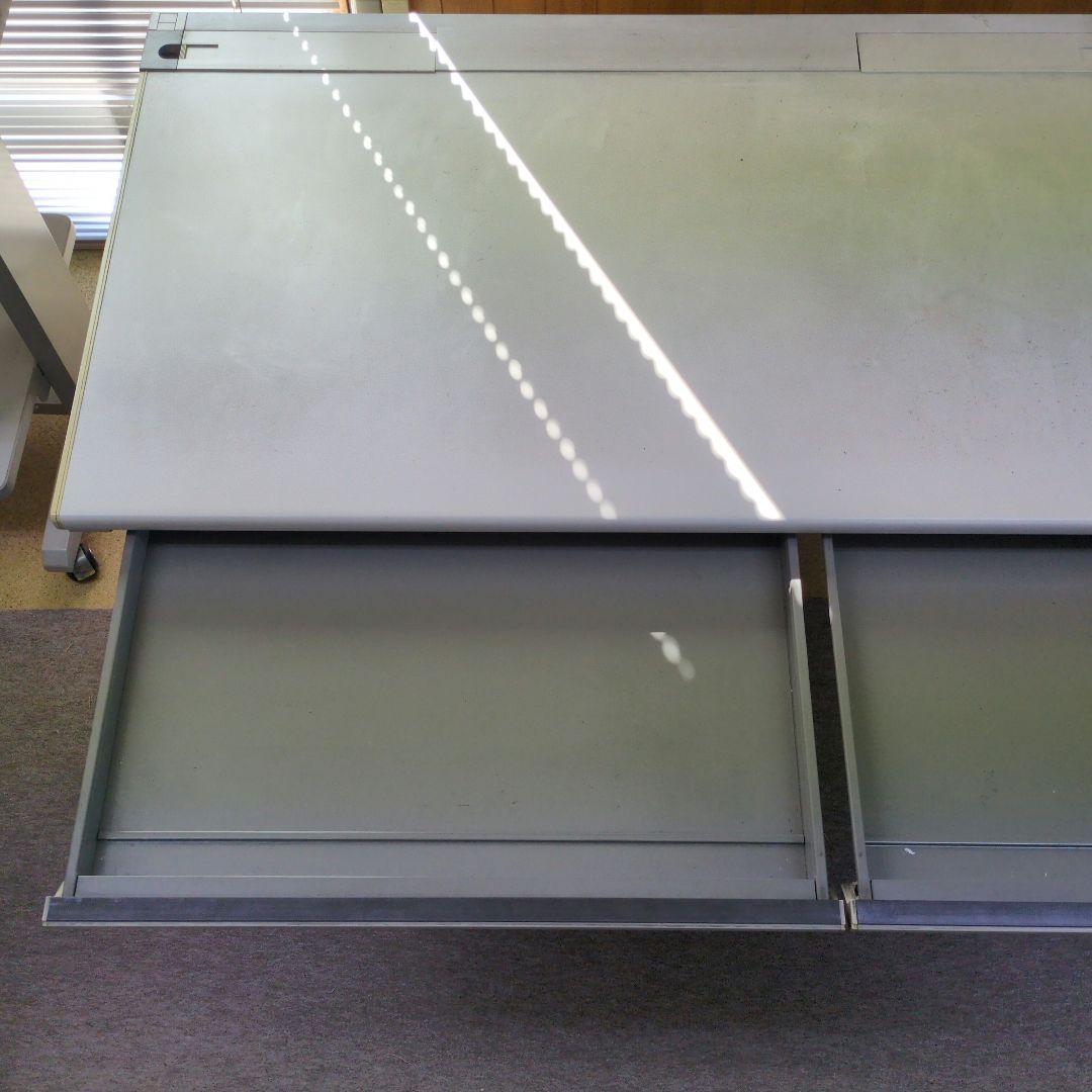 シルバー 引き出し付きデスク