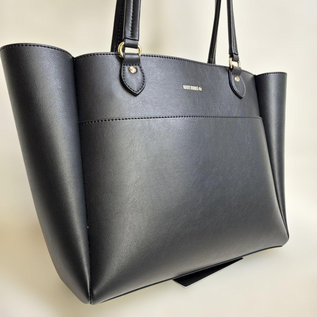 【美品】MARY QUANT フリップサイドデイジー トートバッグ ブラック