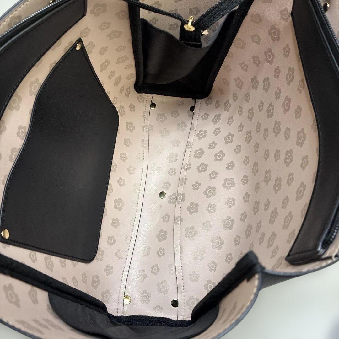 【美品】MARY QUANT フリップサイドデイジー トートバッグ ブラック