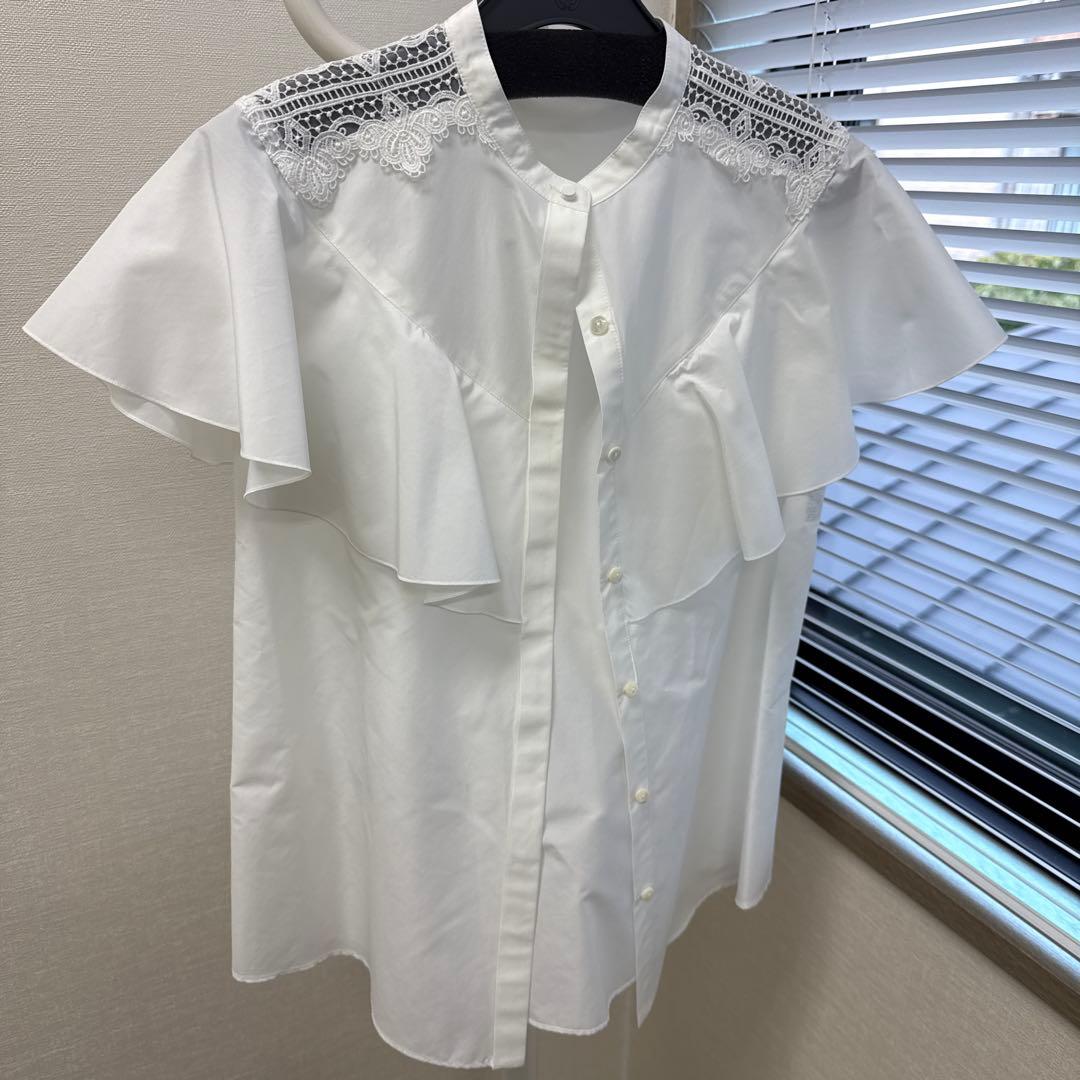 アナイブラウス